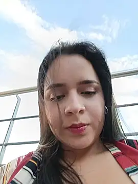 Julieth_hot-69 webcam