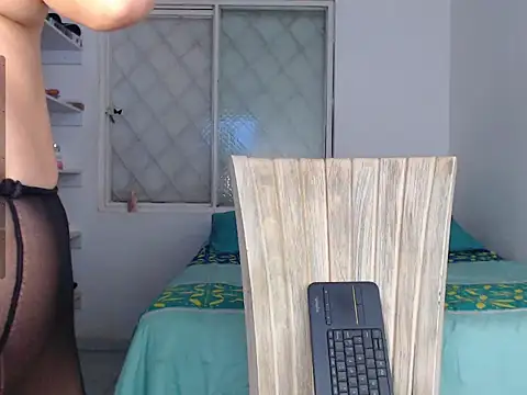 Julieta-spencer webcam