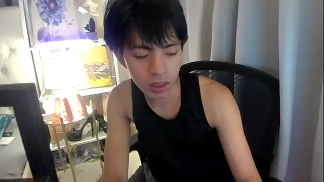 davincihugecock live sex cam