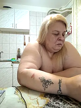 AriannaMilf webcam