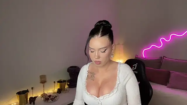 mistress_of_hearts webcam