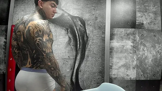 Gury_tattoo webcam