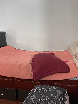 MariamGray1 webcam