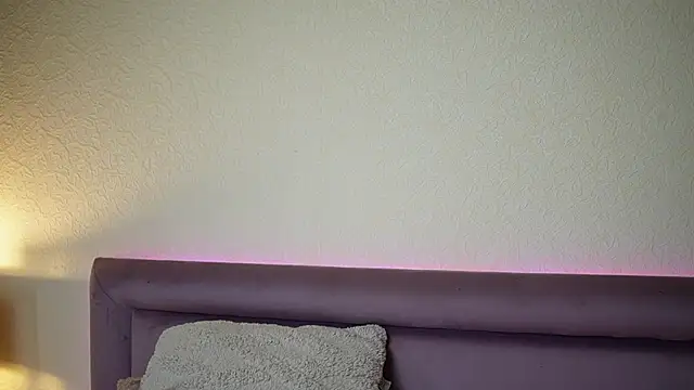 JoelleApril webcam