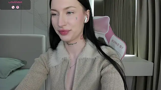 JenniferQueen11 webcam