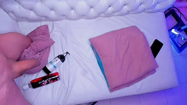 Shyfantasies webcam
