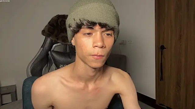 OopsAgain_ webcam