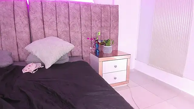 Dahlia_rossee webcam