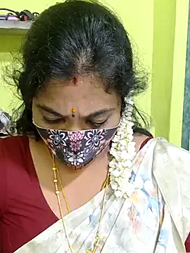 Tamil_Mithra webcam