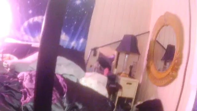 darnette_daisy webcam