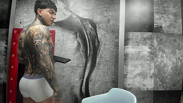 Gury_tattoo webcam