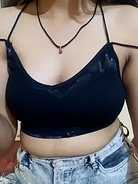 Mantasha_karu webcam