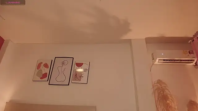 Meganlux1 webcam