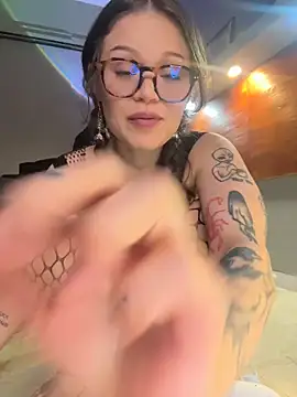 Tallulah_Kinky webcam