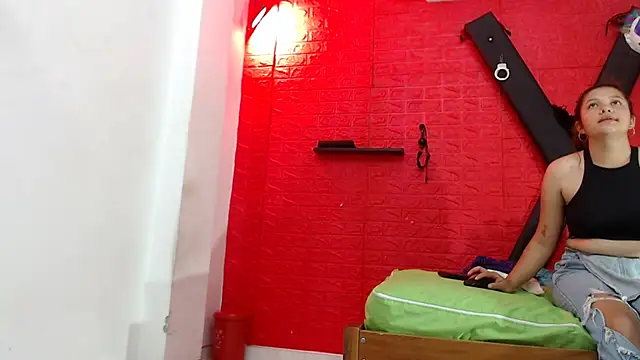 maidycute18 webcam