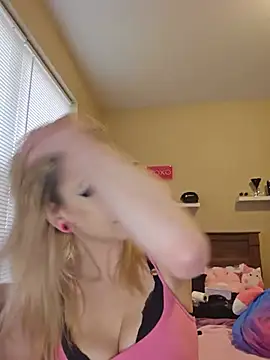 AmethystFoxx webcam