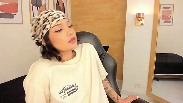 renee_shelby_ webcam