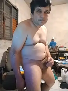 Claudiop2080 webcam