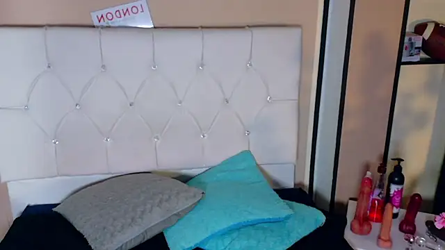 Devil_AliceXo webcam