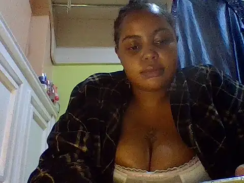 sexychubby22 webcam