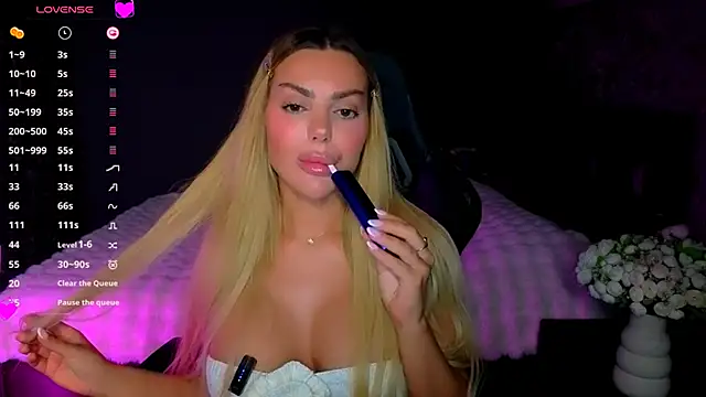Ayla__Demir webcam