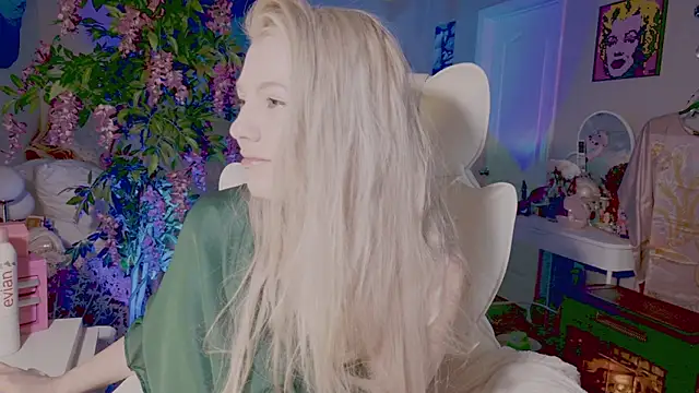 talulaa - Talulaa's free webcam - UK Sex Cams