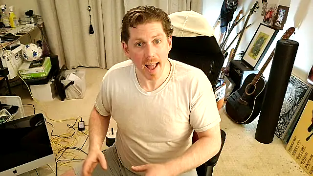 9VOLTT webcam