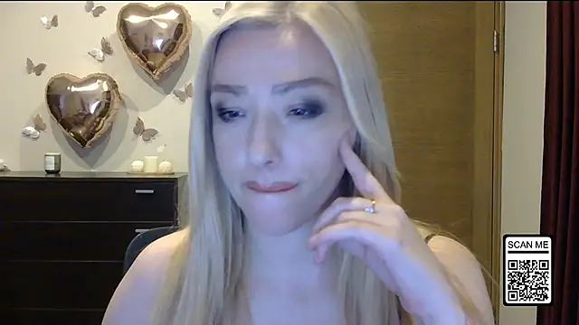 Wild_Silk_Desire webcam