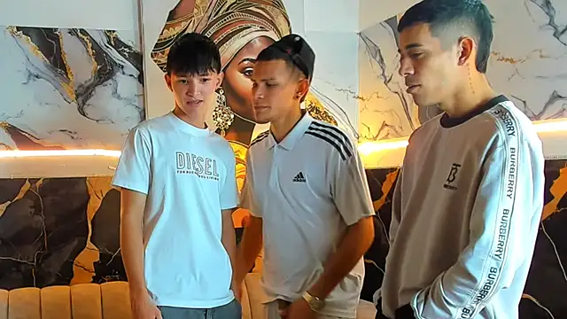 Houseofwarrios live sex cam