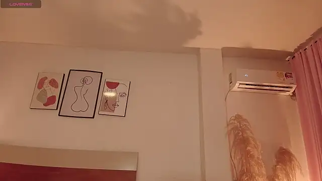 Meganlux1 webcam