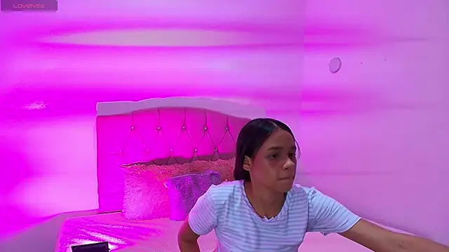 Valentina__Luxx webcam