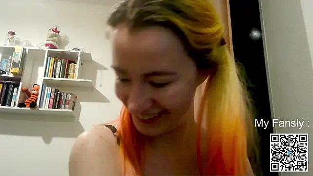Emilya201 webcam
