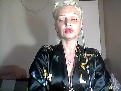 MaryJane441 webcam