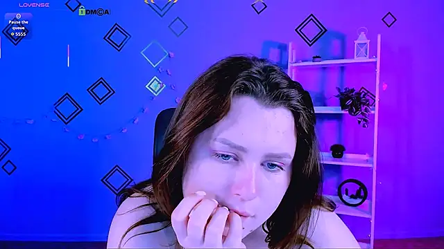 luna_noct webcam