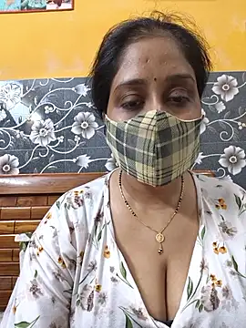 Wildsimmi25 webcam
