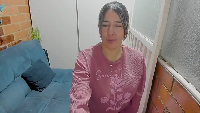 Penelope47 webcam