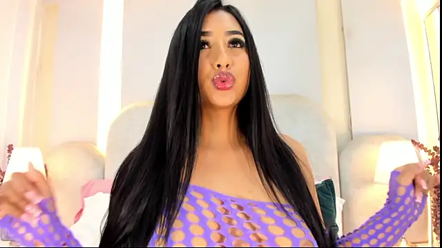 SalomeeBell webcam