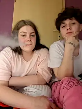 BellaHoneyy webcam