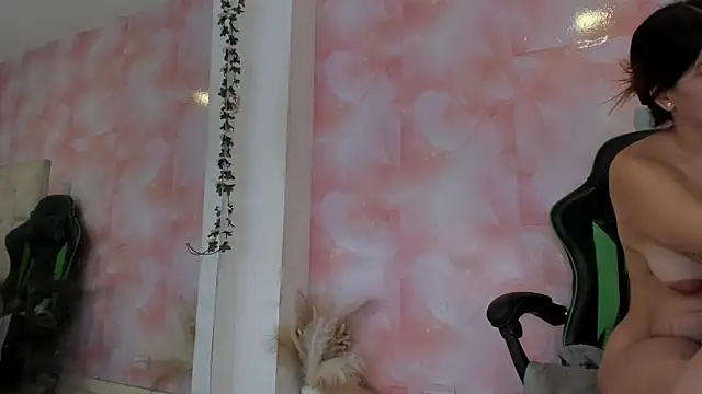 aida_rose_ webcam