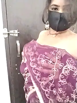 sexyy_nidhii webcam
