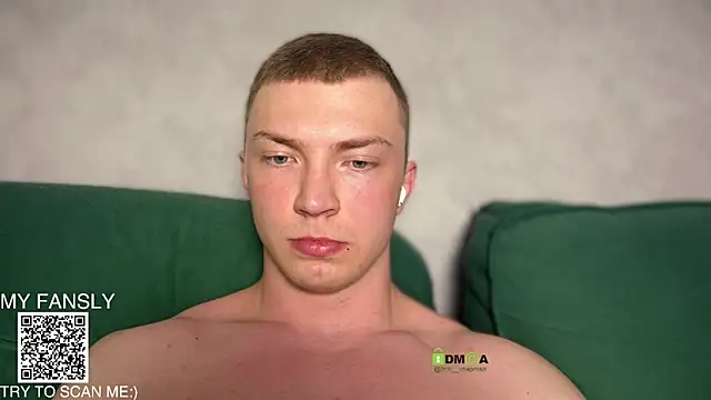 iron__chap webcam