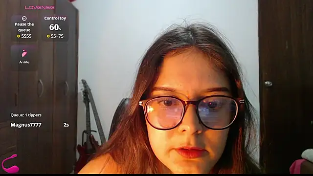 MadieeLorez webcam