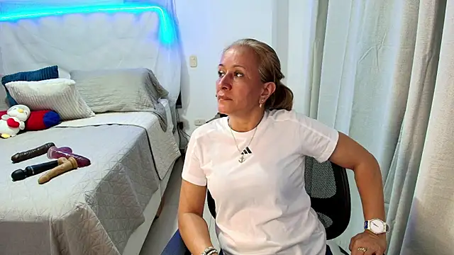 Naty_Stone webcam