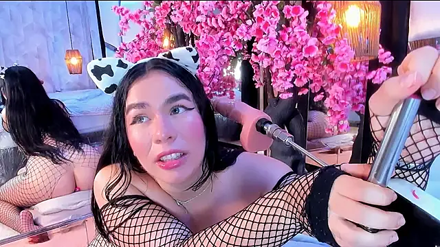 TessaCooper1 webcam