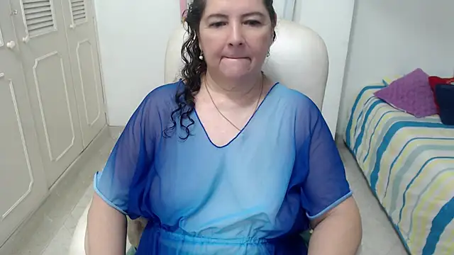 leonela_69 webcam