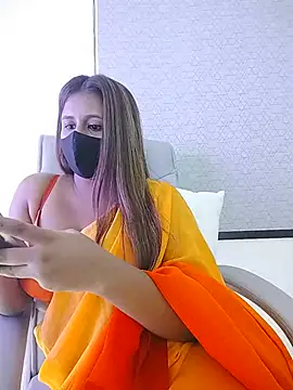 LoveLy-Soneya webcam
