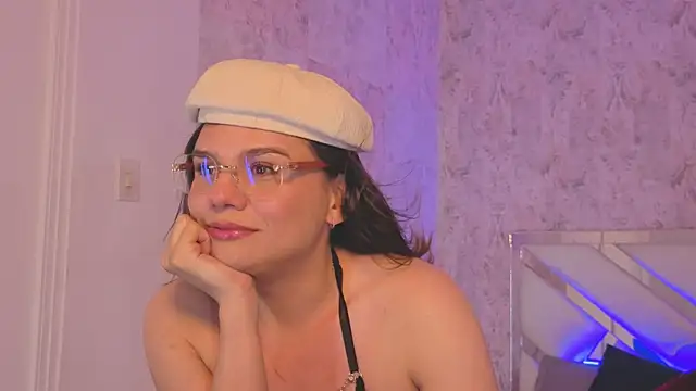 april_summer_ webcam