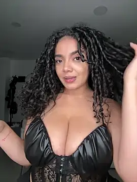 Curlyierr webcam