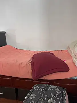 MariamGray1 webcam