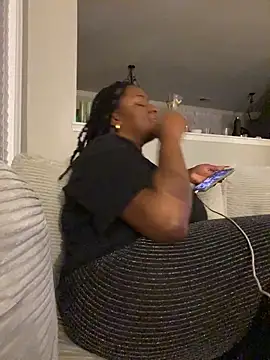 GirthGoddessCoco webcam